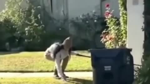 Dumb people uses mask and then dumbs more after a clever use of it