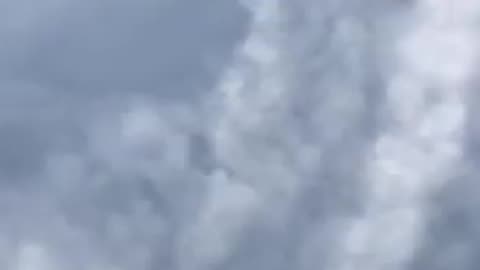 Here Is Proof The Government Is Spraying Us With Chemicals!