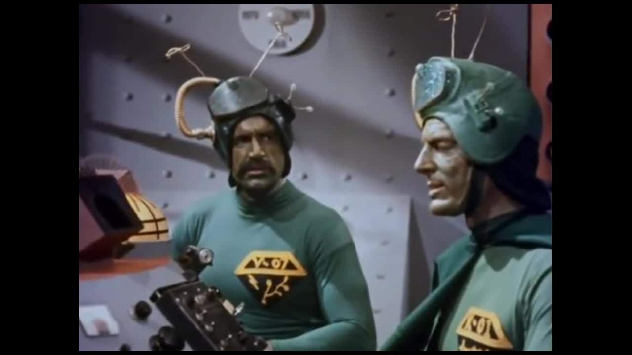 Full Christmas Film / Video - Santa Claus Conquers the Martians (1964)