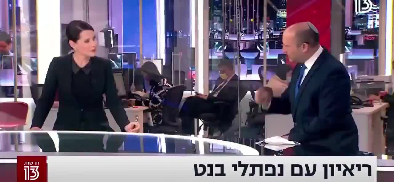 צורר היהודים נפתלי בנט מסביר למה אסורה ממשלה עם מחמוד עבאס