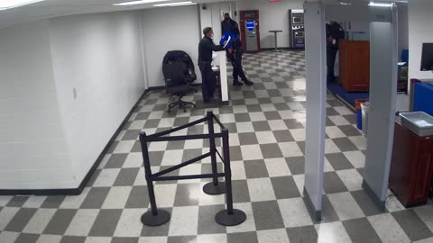 6135RHOBG3G3L8ScreeningArea8_2021-01-06_23h20min02s217ms.mp4