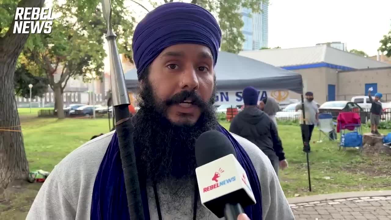 Jagmeet Singh runs away from local residents outside Brampton NDP event: 'We got questions'