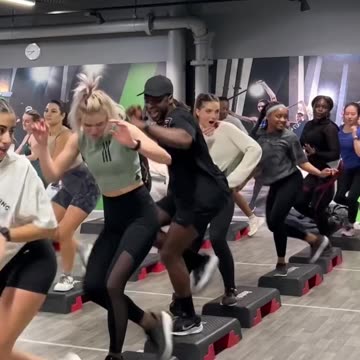 VIBES UNMATCHED NELLY HOT IN HERE -ROUTINE