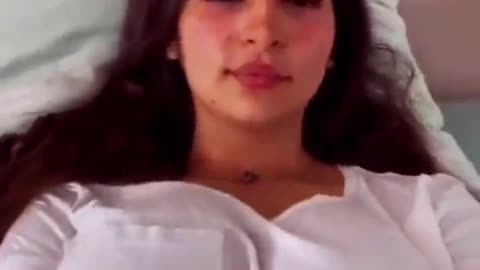 Uff kya maal hai 🔥🔥🔥🔥