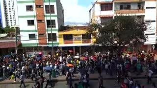 Marcha por la U - Carrera 27