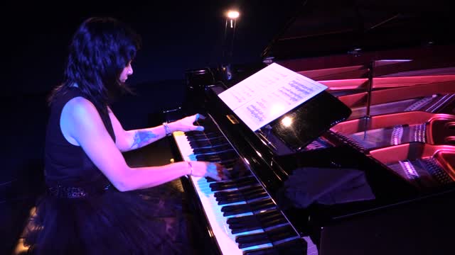 Amazing piano cover of Queen's 'Bohemian Rhapsody'