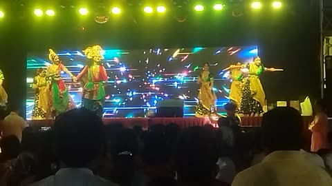 Radha Rani and Sri Krishna dance