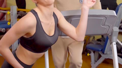 The best way you can get someone to train (funny video)!!!