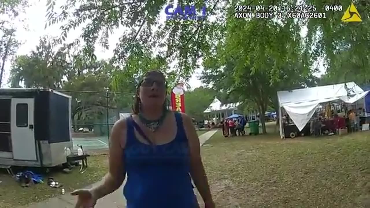 Offended Woman Attacks the Elderly and Minors at Community Event
