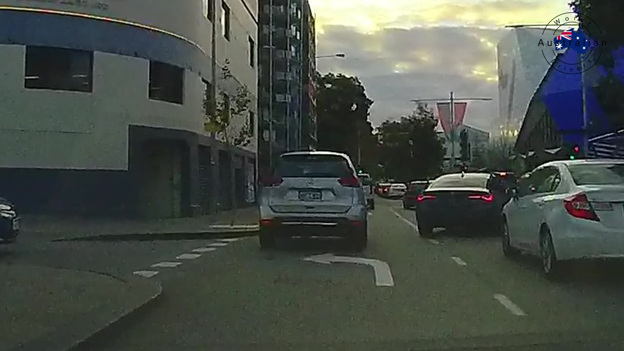 Straight lane only left turn