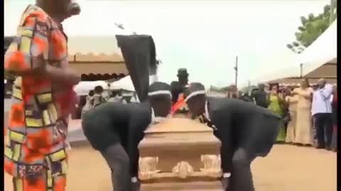 Robbie Rotten Hides Coffin Dance