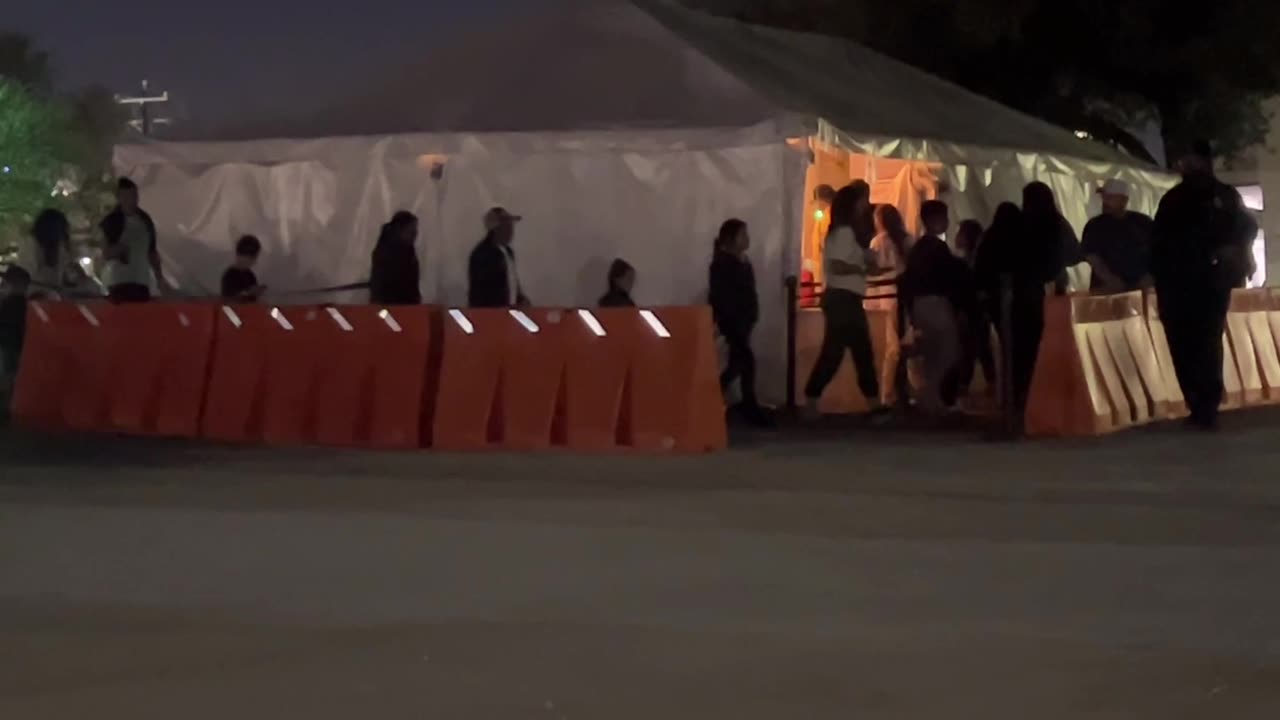 Does this look like the border is secure??
