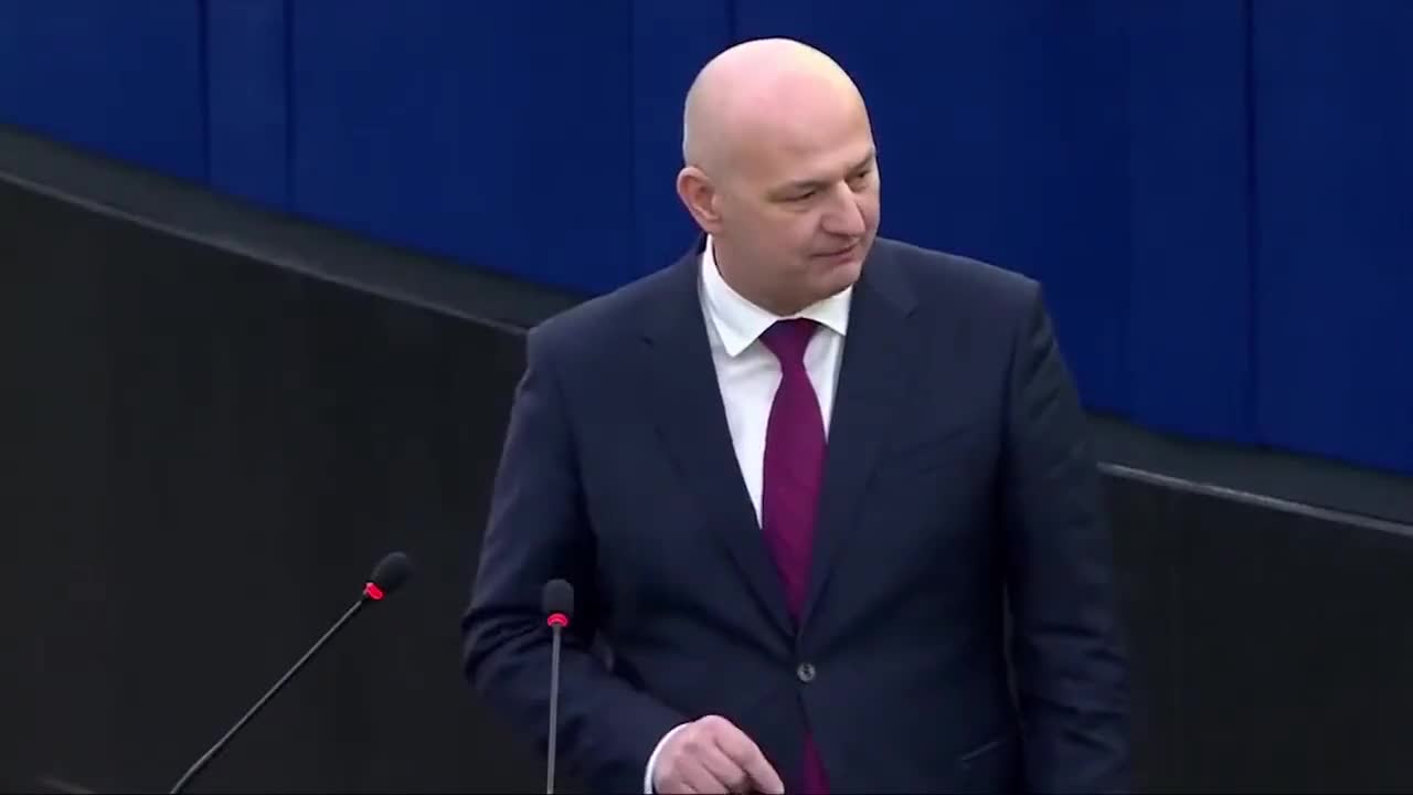 Sollte jeder gesehen haben.