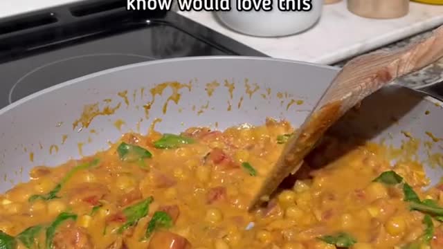 coconut chickpea curry with garlic naan is an elite combo π₯Ίππ«π