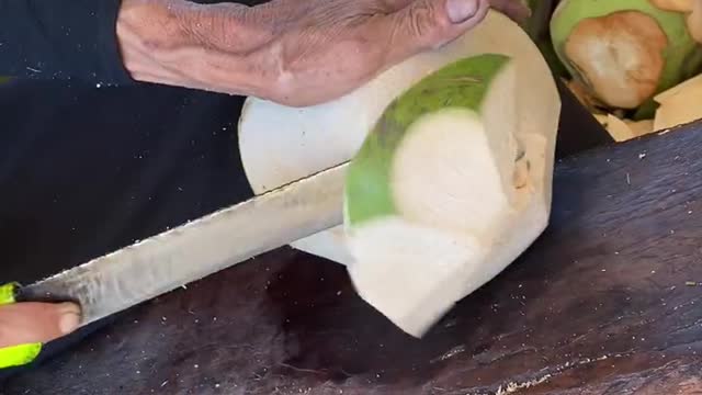 Coconut cutting