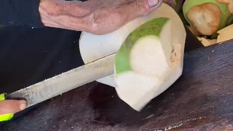 Coconut cutting