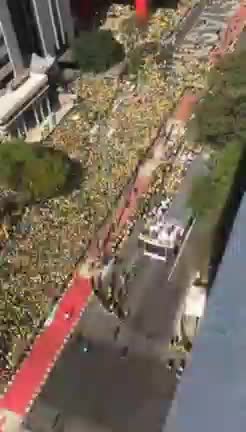 Power is in our Hands on the Poisonous Jab. Stand Tall like Brazilians