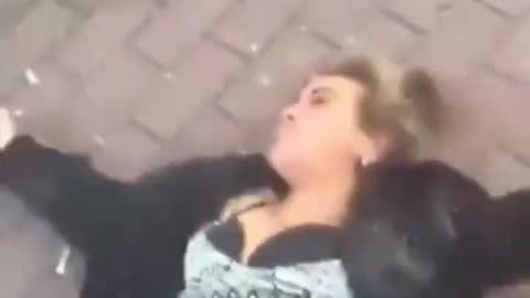 A French pregnant woman is thrown out by Muslims! Wish she could vote conservative next time