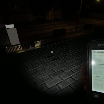 Breaking Phasmophobia from my POV - First time made it to the roof.