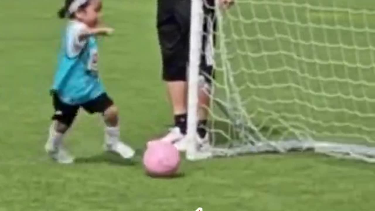 Ronaldo's Mother 😀😘