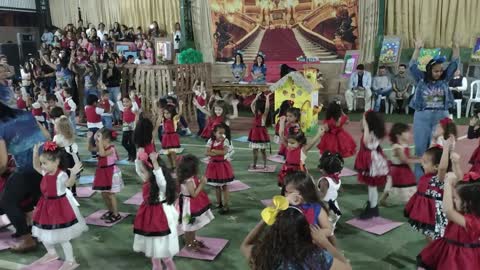 FESTA DO REINO ENCANTADO NA ESCOLA PADRE JOÃO IPABA MG