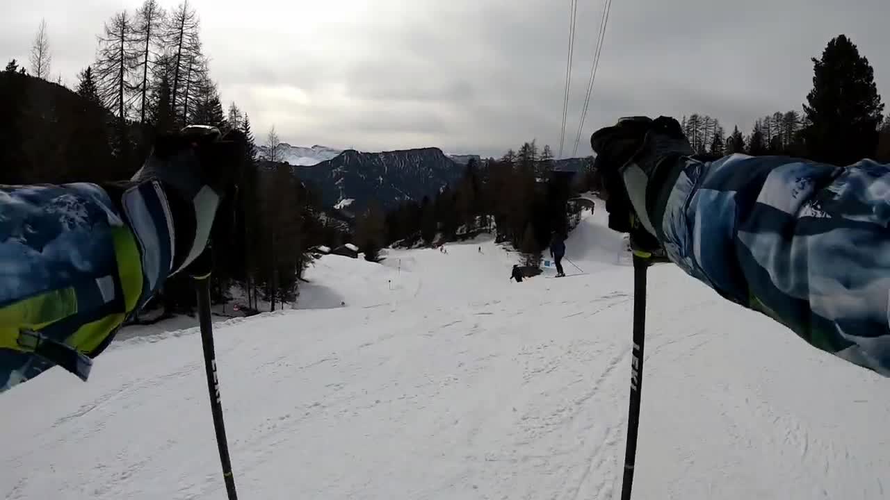 La Longia (Seceda-Ortisei), Val Gardena, Italian Dolomites - 9min of non-stop skiing