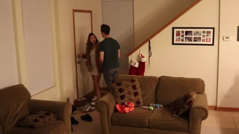 SNEAKING OUT THE HOUSE IN THE MIDDLE OF THE NIGHT PRANK ON BOYFRIEND!