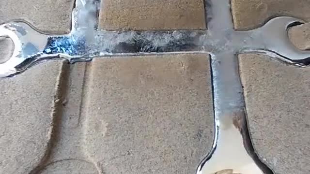 Casting cast iron to make wrench tool