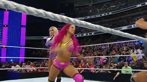 Charlotte flair vs Becky Lynch & Sasha banks attack Becky Lynch