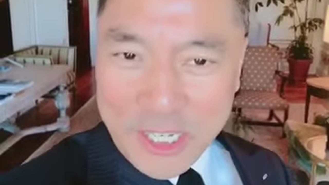 20181018文贵先生视频：夫人乐高显真情 文贵夫君样样行 好友喝酒惹祸事 庆芝对夫动大刑