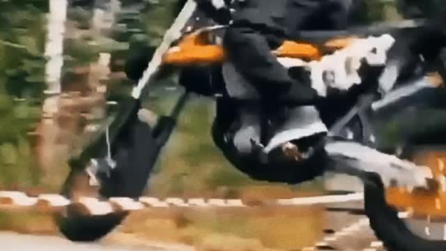 Amezing bike stunt here best stunt