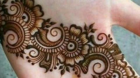 How do you apply mehndi for beginners?