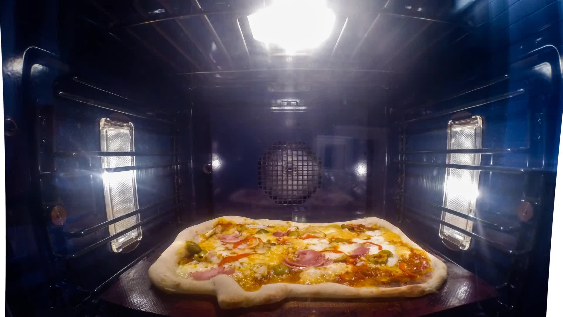 Timelapse Pizza Cooking