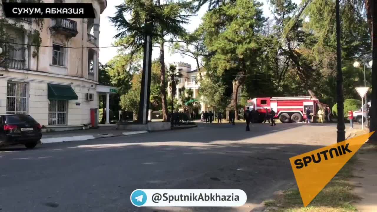 Из дома, где находится 'Гарант-банк', эвакуировано три семьи