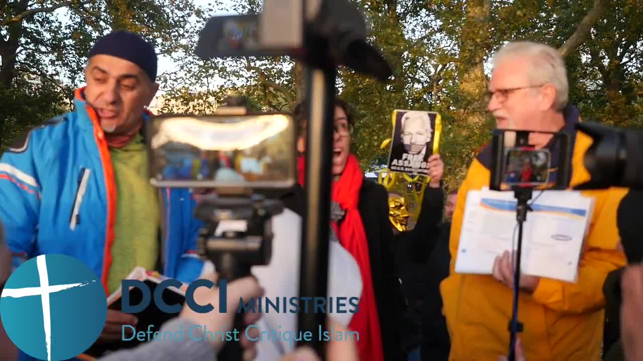 A liar & thief Hafs Quran Speakers Corner