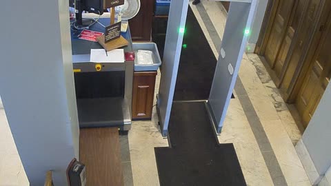 1017RSOB01DelAveADADoor_2021-01-06_15h03min37s007ms.mp4