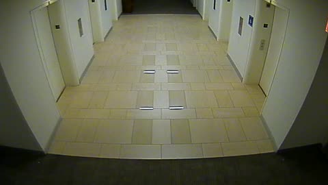 8404OHOB03O3A2MainElevatorLobby_2021-01-06_09h00min01s017ms.mp4