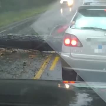 Bad Weather Lead To Serious Crush