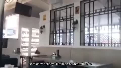 In a cafe in occupied Kherson, rioters were stunned by the courage of local residents to turn on th