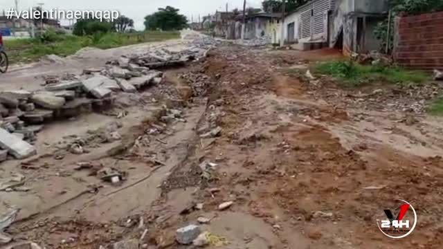 MORADORES COBRAM CONSERTO DE ASFALTO EM AVENIDA EM BAYEUX, NA PB