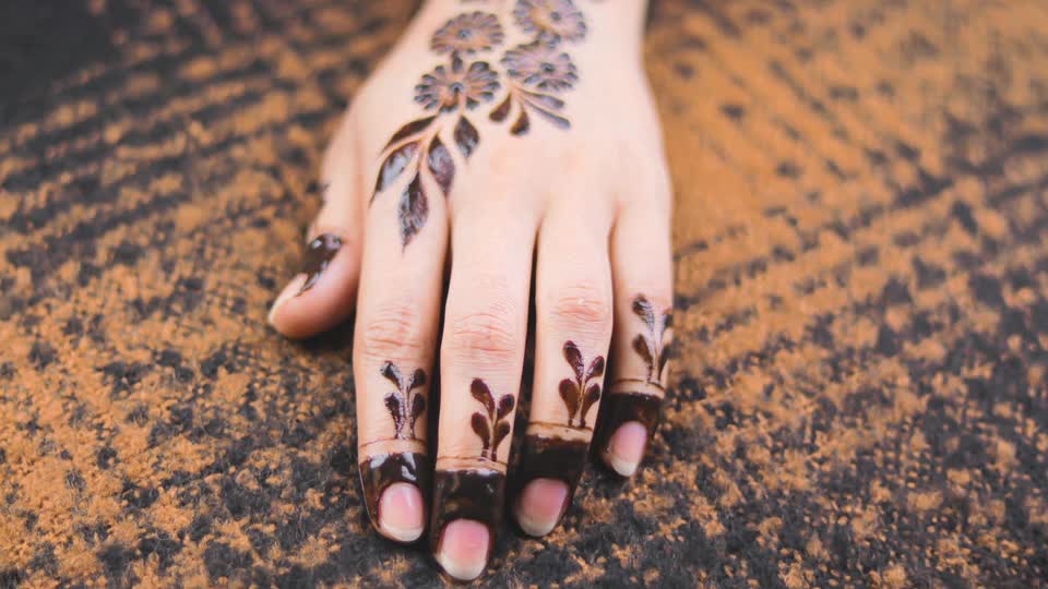 Mehndi art