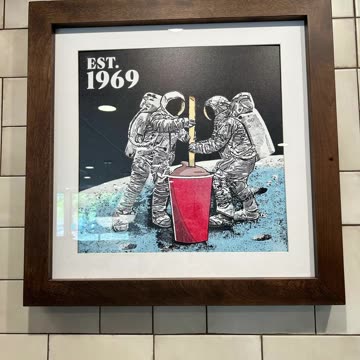 I saw this picture from Wendy’s Restaurant.