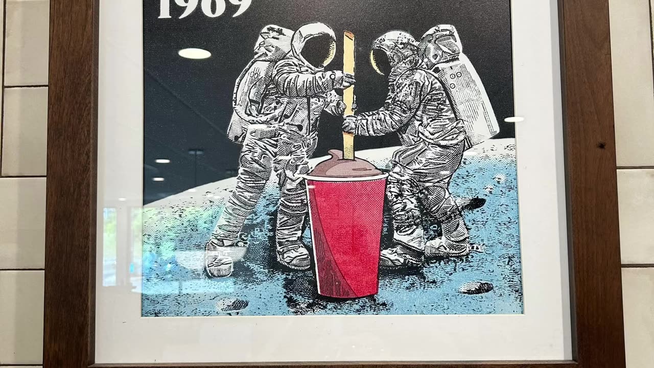 I saw this picture from Wendy’s Restaurant.