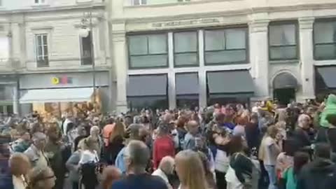 TRIESTE ITALY RISING UP AGAINST VACCINE PASSPORTS