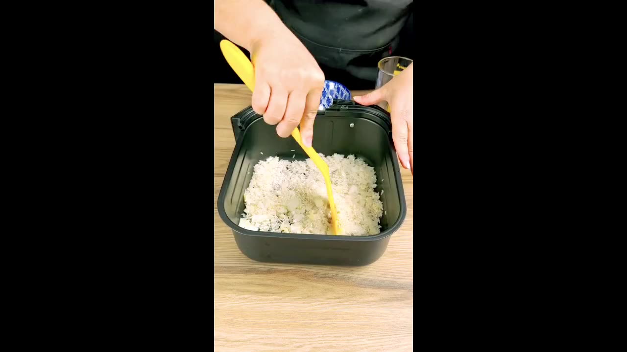 Fluffy rice, no mess! Cooking rice just got easier with the air fryer!"