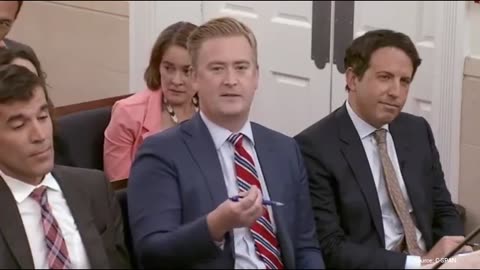 Peter Doocy Roasts Kamala, Stuns KJP with Hilarious Question about Harris’s “Southern Accent”