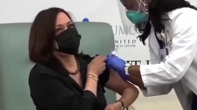 Kamala Harris gets FAKE jab to coerce others to take Bill Gates kill shot