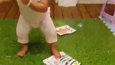 6 months Old Baby Readiing, Talking and Walking