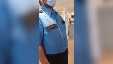 Veteran being manhandled for refusing to wear his mask