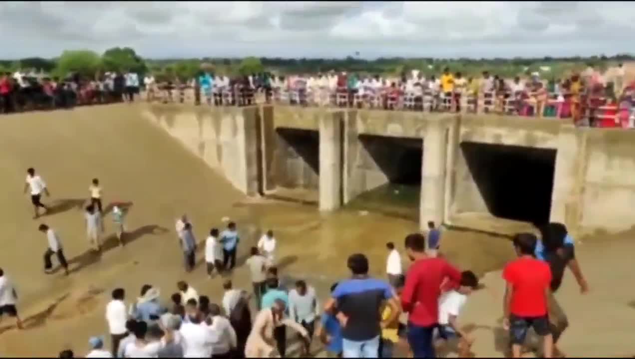 Finally, water reaches Kutch via Narmada Canal.
